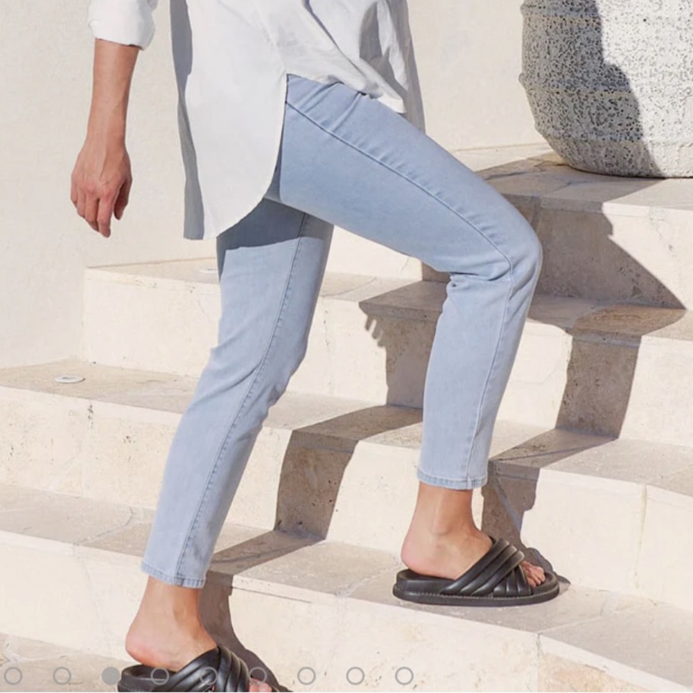 Light Blue Maternity Women's Ankle Jeans